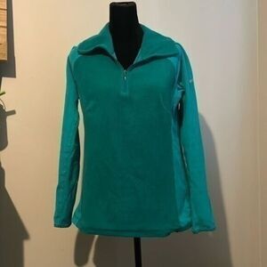 Columbia Woman’s Medium 3/4 zip sweater  A